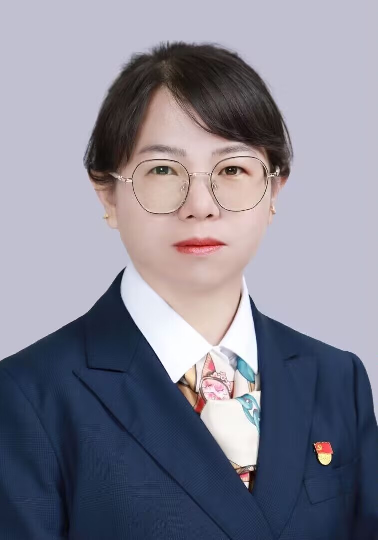 1749774805277003360.jpg 师资-杨艳.jpg