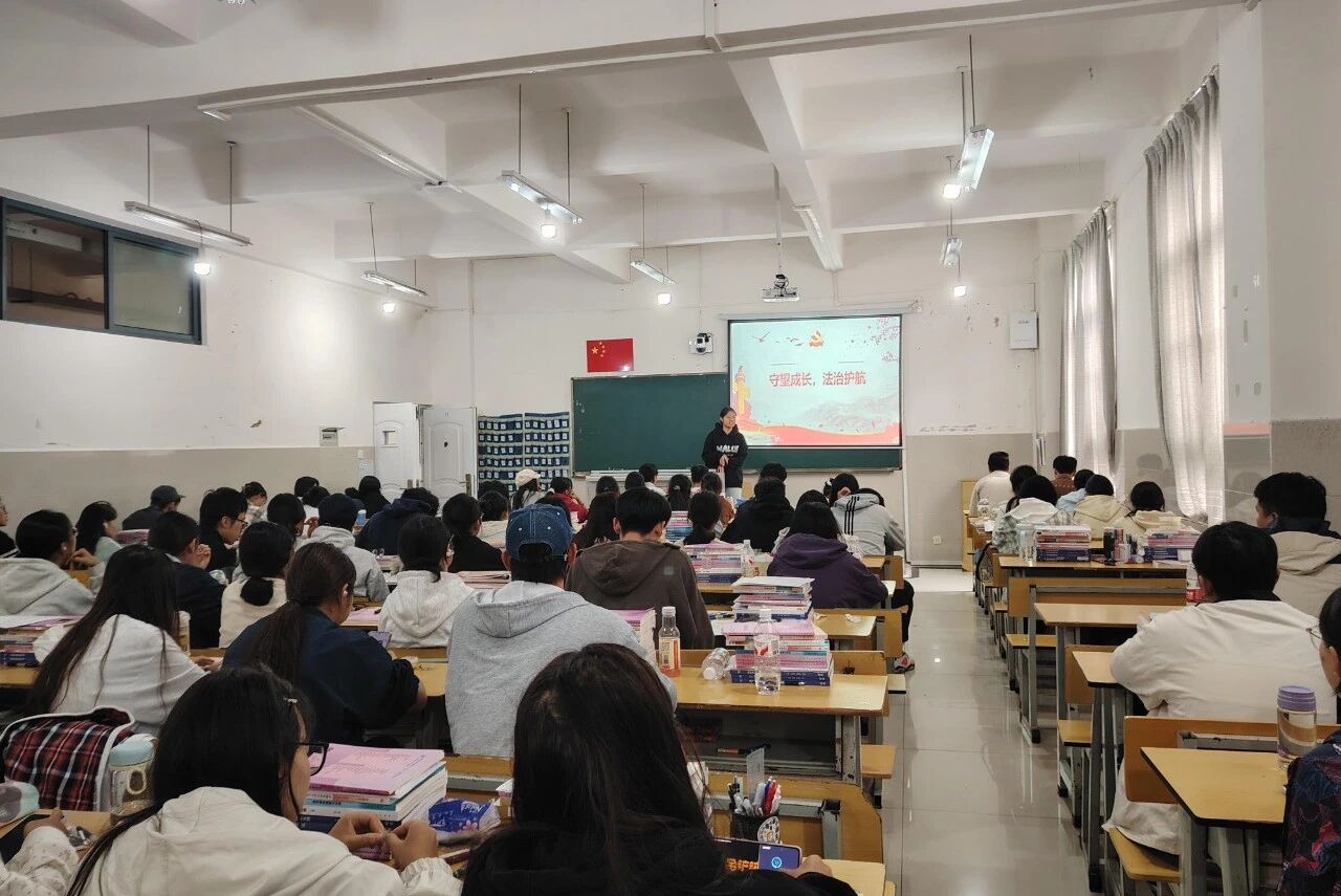 1762247823889012317.jpg 0a62b8eb6f661a7514651996ea85de95.jpg