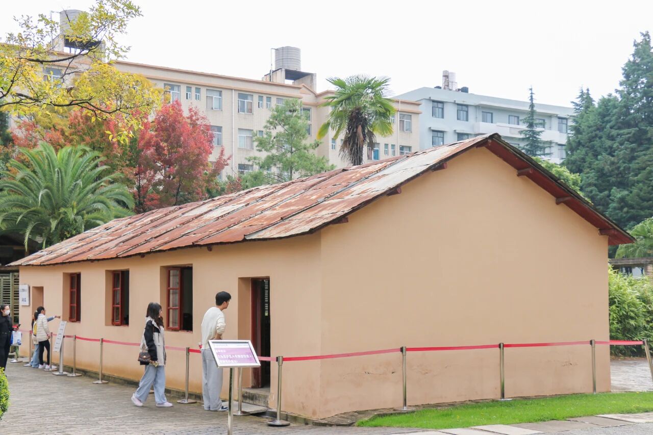 1762853574310084629.jpg bb513df3b8fe16b3d56f00208512ec48.jpg